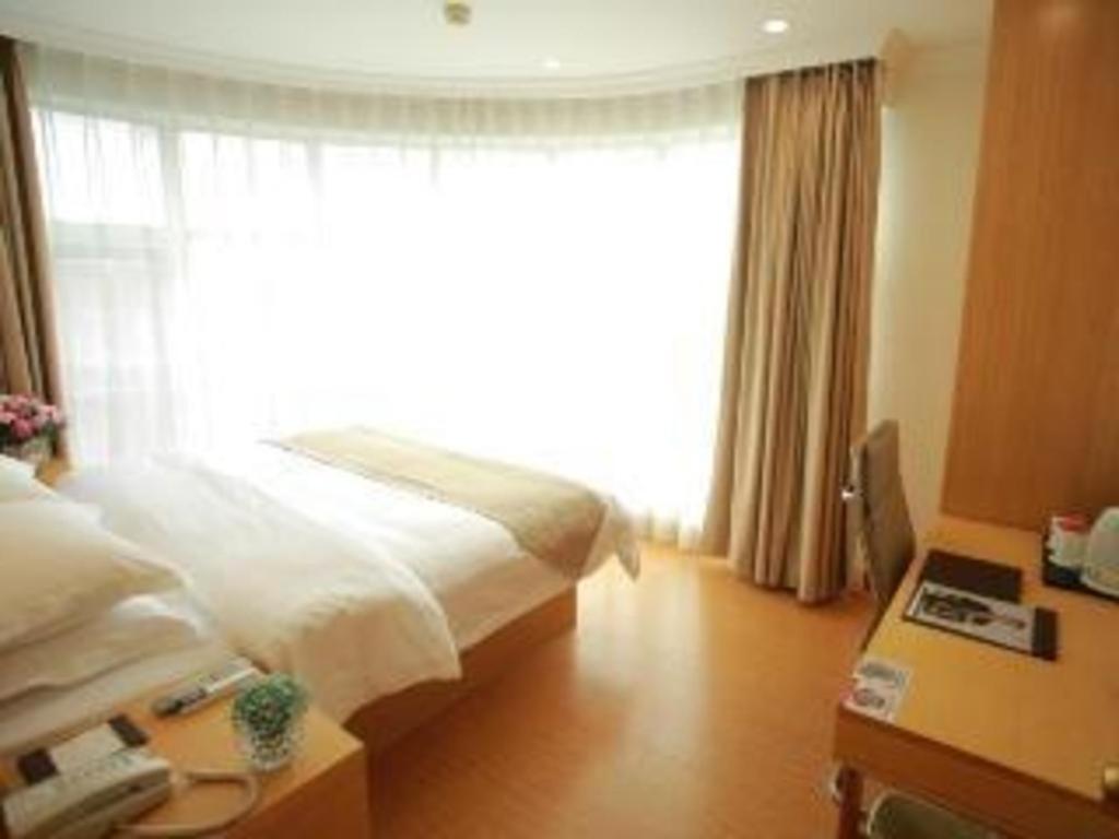 Greentree Inn Shanghai Sheshan National Tourist Resort Express Hotel Екстер'єр фото