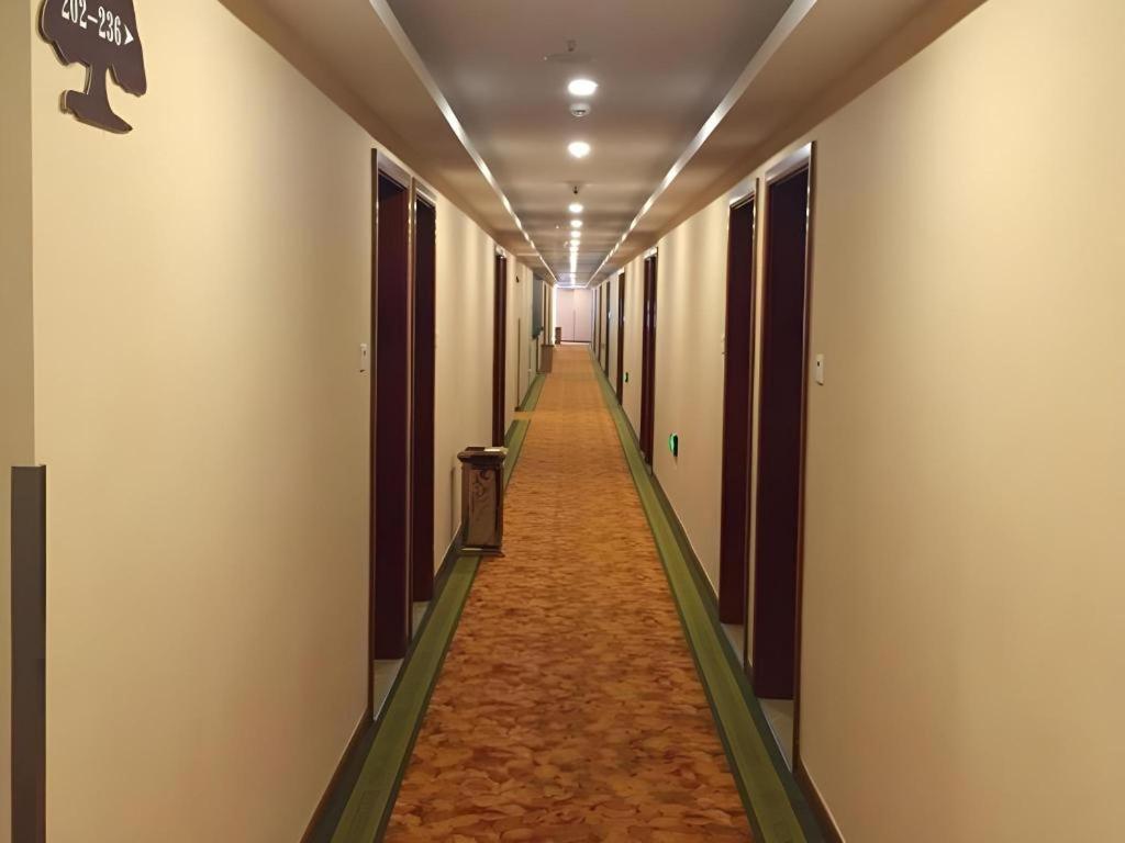 Greentree Inn Shanghai Sheshan National Tourist Resort Express Hotel Екстер'єр фото