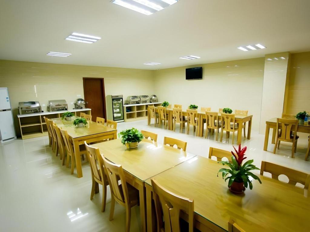 Greentree Inn Shanghai Sheshan National Tourist Resort Express Hotel Екстер'єр фото
